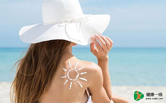 夏季这样吃 防止晒伤还能美白