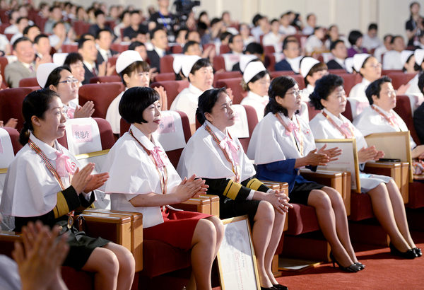 0016第四十二届南丁格尔奖章获奖者