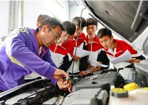 W020170726350684868744 W020170726350684868744