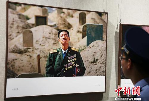 通讯:“英雄城”南昌进入“八一时间”(图)