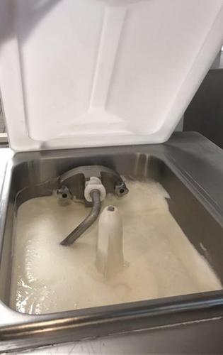 2b41bc5c66432bf6887e88a6a2f2c78e.jpg 2.jpg