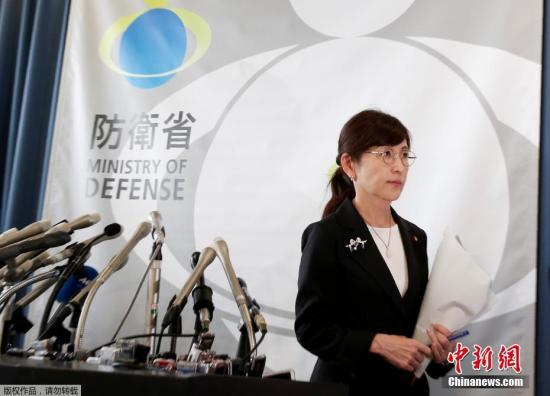 去年10月，有媒体要求公开日本陆上自卫队记录驻南苏丹维和部队每日活动的“日报”，但稻田朋美领导的防卫省却以“相关材料已被销毁”为由拒绝。然而，日本媒体今年3月曝出：自卫队内部实际上仍然保存着“南苏丹维和日报”，却没有对外公布。