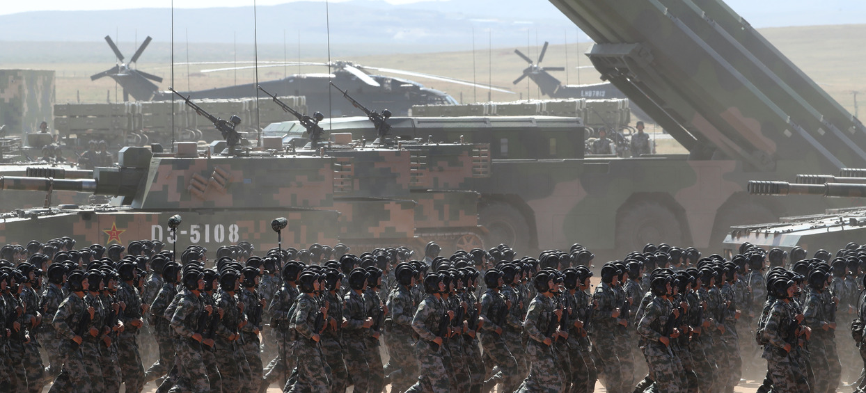   庆祝中国人民解放军建军90周年阅兵举行