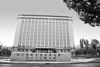 1975956736 1975956736