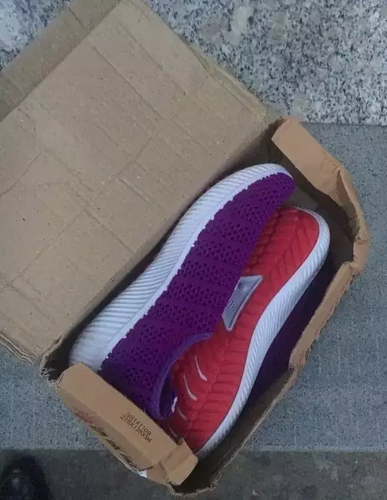 女子回家看到门口有个快递 上面竟写着手榴弹