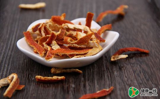 夏季没胃口 喝碗陈皮粥