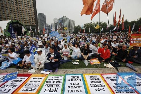 部署萨德令韩执政党内交外困：文在寅被批“两面派”