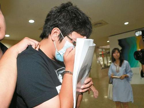 台大研究生骗百名未成年少女拍裸照 包括小学女生