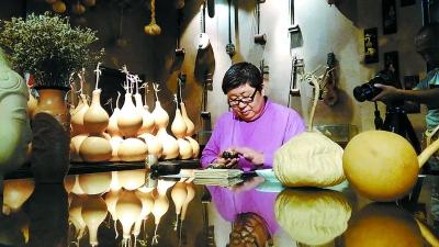 天津非遗“葫芦庐”传人赵伟。