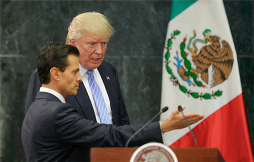 特朗普与培尼亚