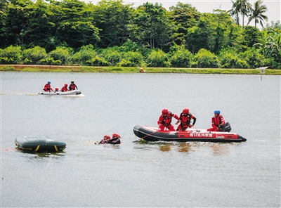 b16822141d9e48df998d46b7e49edc13 b16822141d9e48df998d46b7e49edc13