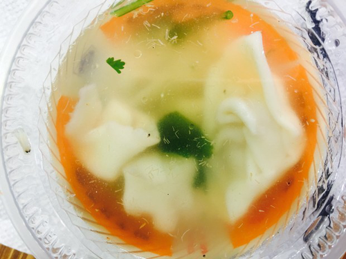 庆丰包子铺原景重现 自证汤中白点儿是虾须虾腿