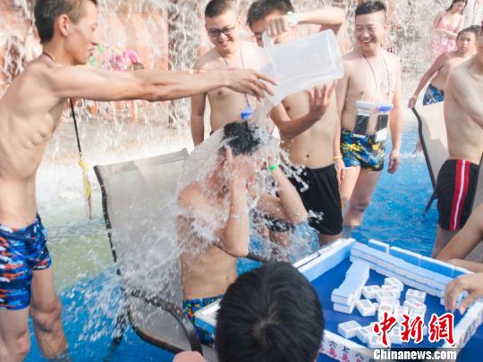 点击进入下一页