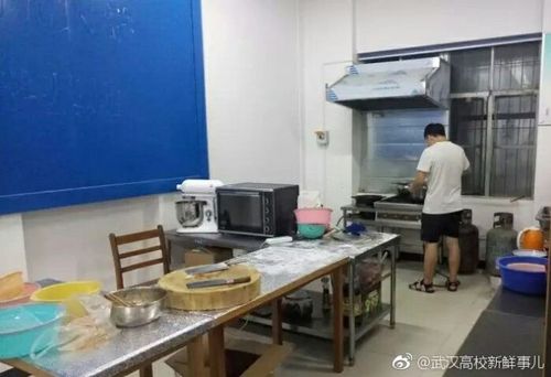 饿了自己开小灶！湖北高校食堂现“共享厨房”