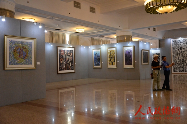 展览现场 (2) 展览现场 (2)