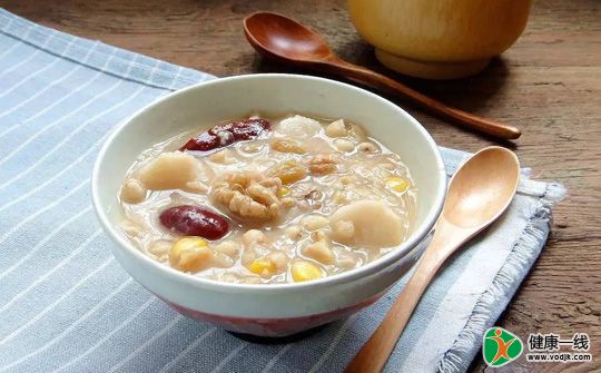 每天早餐喝碗燕麦粥?;ば脑?