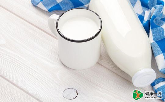 奶制品能调节神经助睡眠