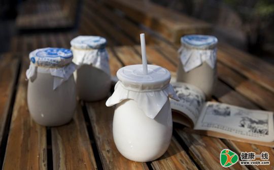 喝酸奶三忌:加热 空腹 过量