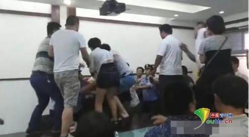 山东一医院遭暴力医闹被迫赔30万 县公安局长被免