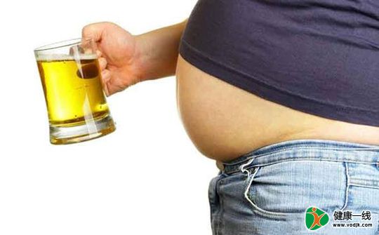 啤酒肚真是喝啤酒造成的？