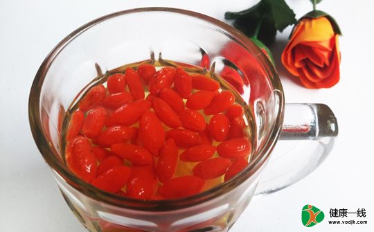 枸杞泡茶能辅助治疗脂肪肝