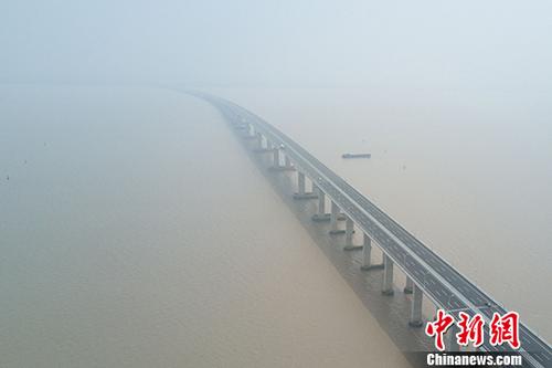 26f88323d5f04f8bbbdda947ca7f37d2 26f88323d5f04f8bbbdda947ca7f37d2