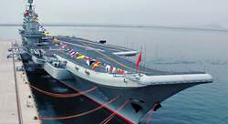 辽宁舰及三艘属舰?？肯愀郏旱墙?小时 香港市民看什么？