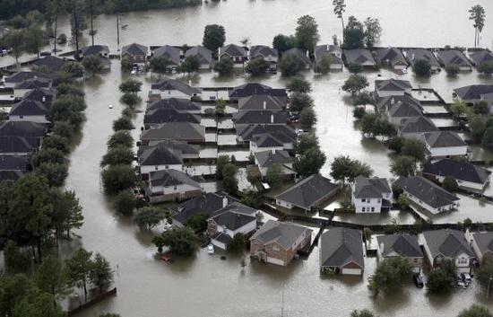 美闹水灾国会放假 冤家墨西哥委内瑞拉抢先援助