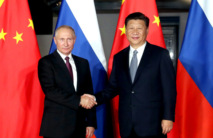 习近平会见俄罗斯总统普京