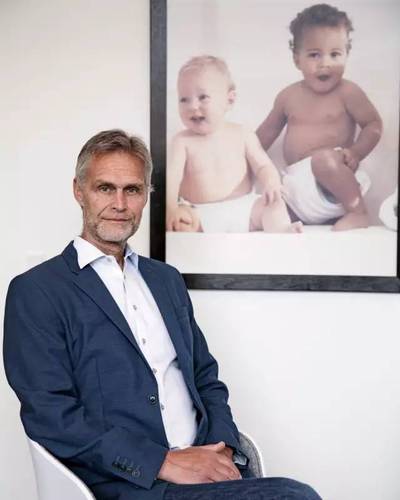 探访世界最大精子银行:30年间孕育超7万名婴儿