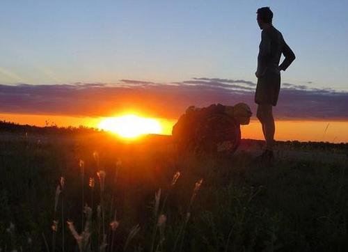 英夫妇跑步上万公里穿越南美洲 称生活真实自然