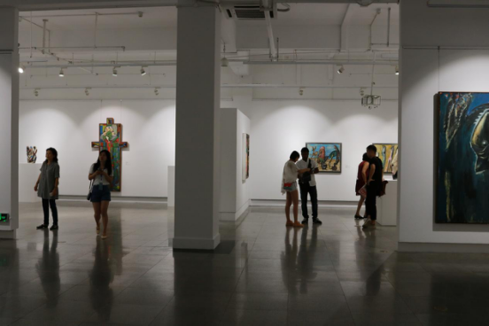 “心智图式的异像——马库斯·吕佩尔茨在中国”展览现场 “心智图式的异像——马库斯·吕佩尔茨在中国”展览现场