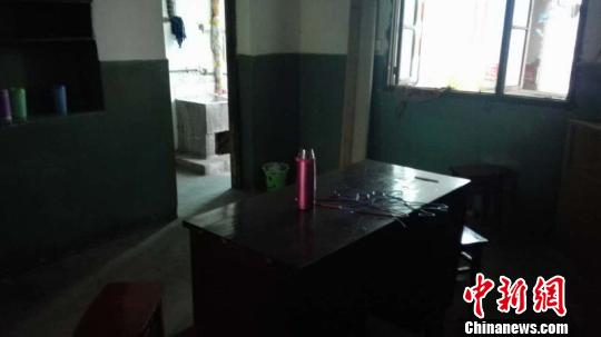 传销窝点内的“上课”处 当公宣 摄 传销窝点内的“上课”处 当公宣 摄