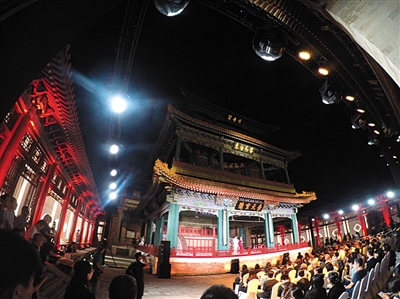 昨日，故宫畅音阁，戏曲演员在表演。当晚，故宫畅音阁戏曲馆开馆。新京报记者 浦峰 摄