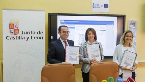 中国侨网图中加斯第亚和莱昂区域的代表们正在进行展示会，对强化双语教学，第二外语学习和多语种的引进进行展示。（西班牙欧浪网）