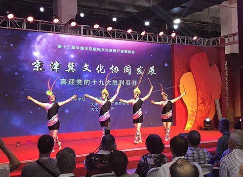 展演互动区汇聚中外语言文化类精品节目，全面展示文明互鉴盛景。