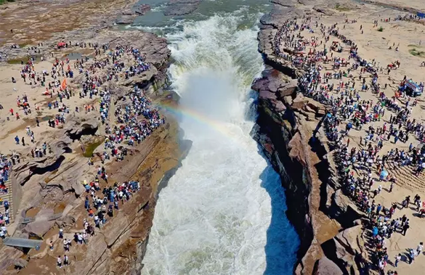 黄河变清调查:每年泥沙减少7亿吨 大洪水几率增加