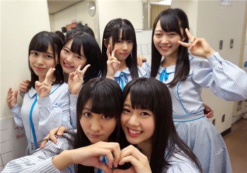 日年轻人参政欲望低 官方请女子组合拍广告拉投票