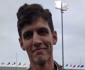 西点军校毕业生称共产主义会胜利 被骂卖国贼