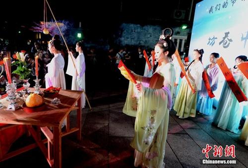 点击进入下一页