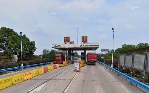 女子过节回湖北沙市却被拉到湖南沙市 下车后懵了