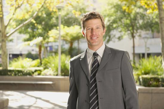 哪种脸色说明肝不好