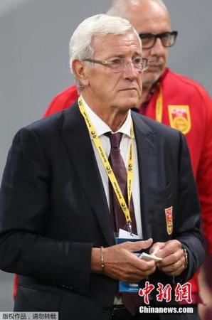资料图:国足主帅里皮 点击进入下一页