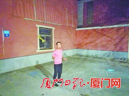 情侣白天睡觉晚上打麻将 没钱交房租就去偷摩托车