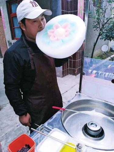 小伙与他的各种造型棉花糖 点击进入下一页