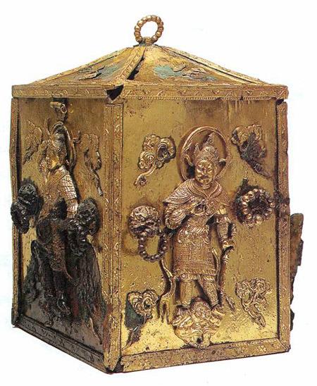 收藏在首尔国立中央博物馆的4.4万余件文物将在明年年末之前大量转移到地方国立博物馆。