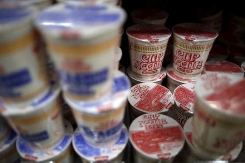 资料图:方便面(图片来源:路透社) 点击进入下一页