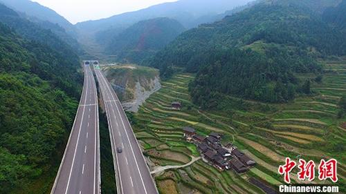 ebc2ec691317471d80188d50d75ebeab ebc2ec691317471d80188d50d75ebeab