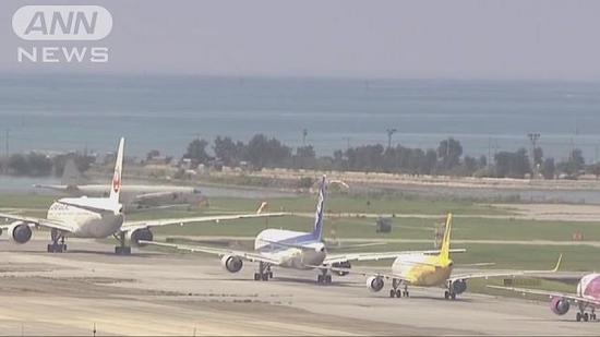 日本自卫队F-15战斗机紧急着陆 因飞行员腿麻了