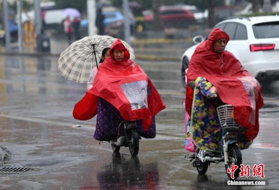 近日，随着冷空气的抵达，西安天气阴冷。<a target='_blank' href='http://www.chinanews.com/'>中新社</a>记者 张远 摄